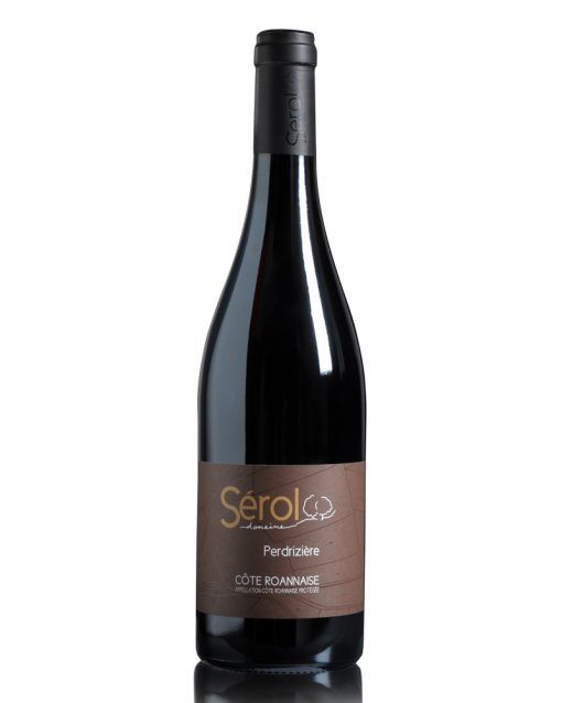 cote-roannaise-rouge-perdriziere-domaine-serol-shelved-wine